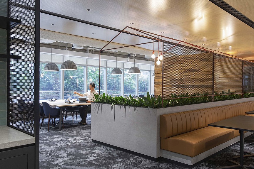 香港标准渣打银行创新办公空间设计-6