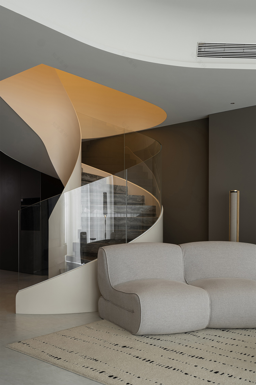 简约设计 干净 · 纯粹-2