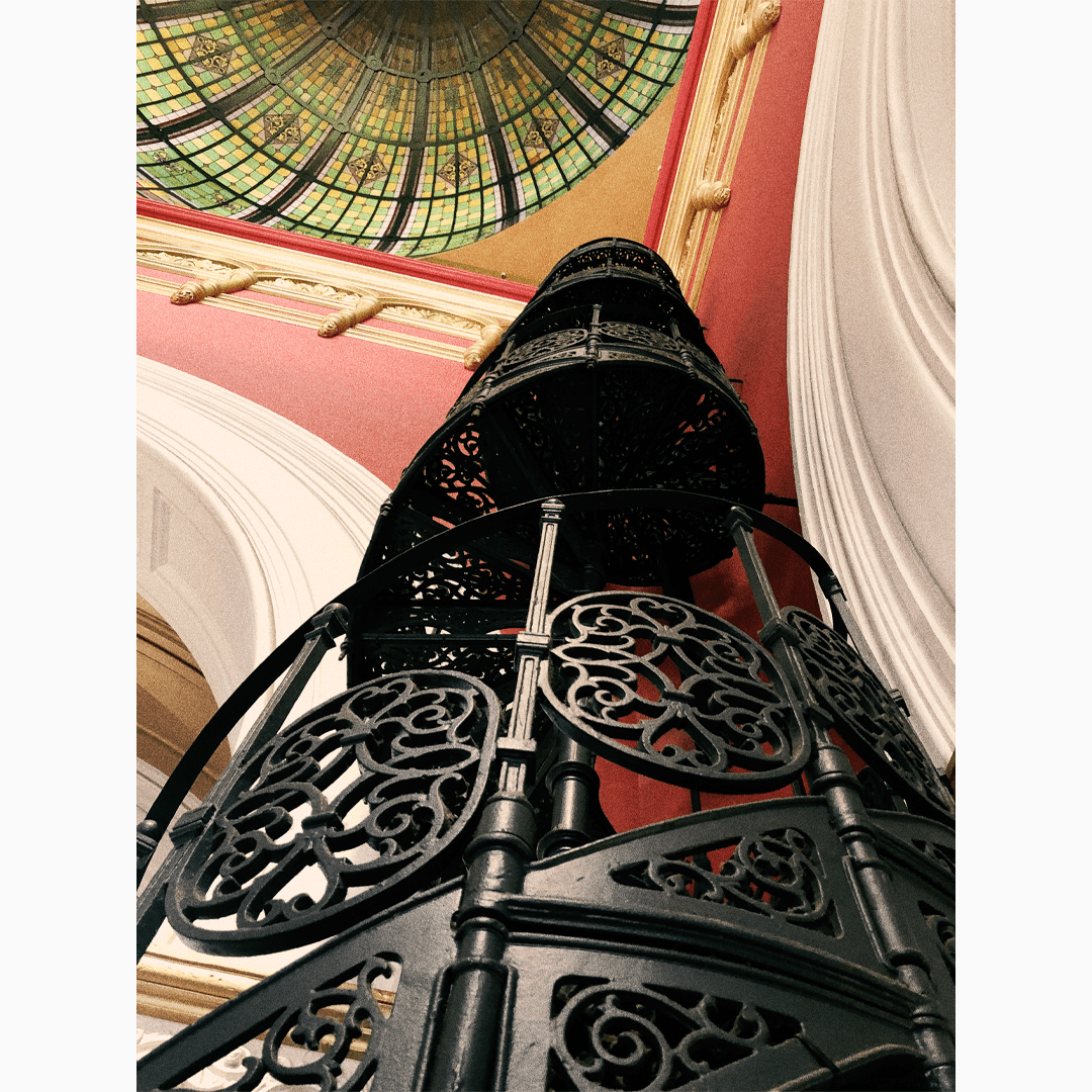 Q U E E N   V I C T O R I A  B U I L D I N G-7