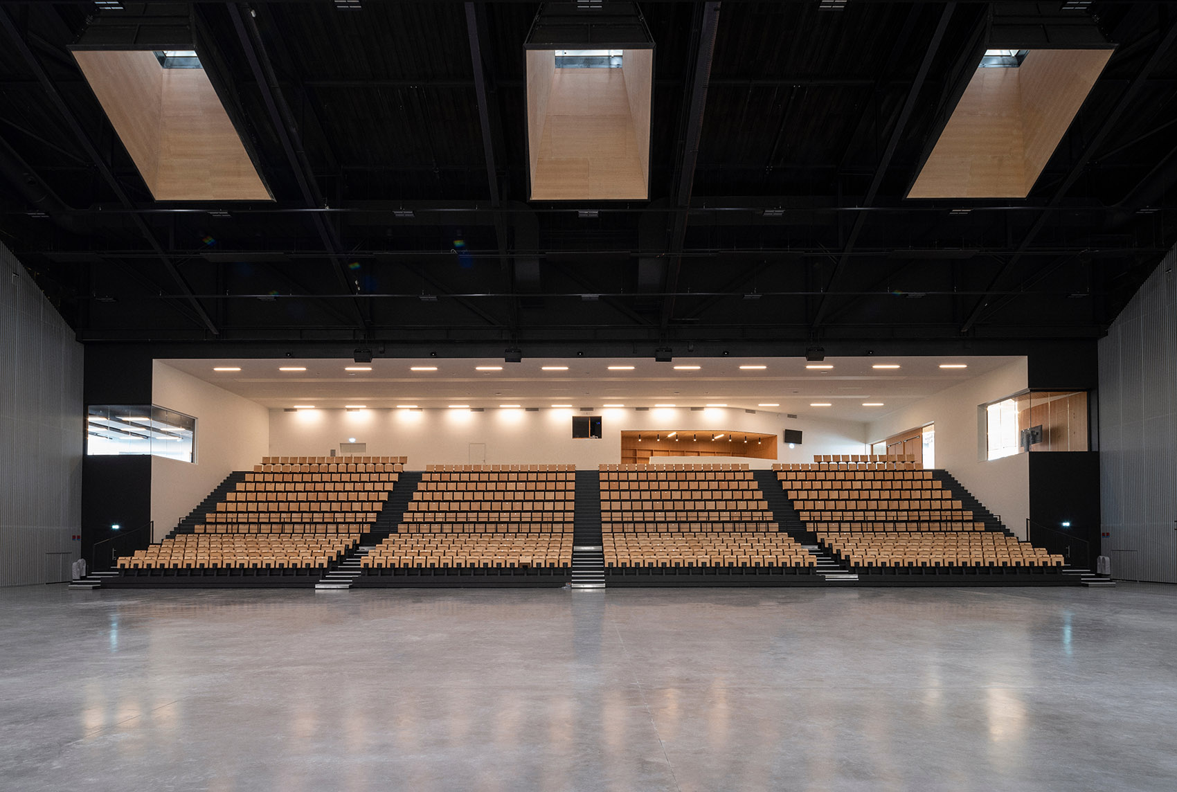 法国 Espace Mayenne 体育娱乐中心丨Hérault Arnod Architectures-41