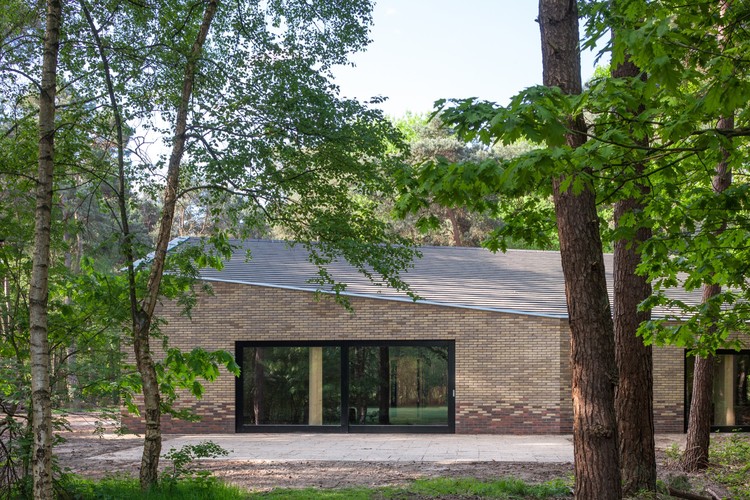 荷兰 Zonnewende 剧院展馆“重置”设计,融入自然,展现动态美-7