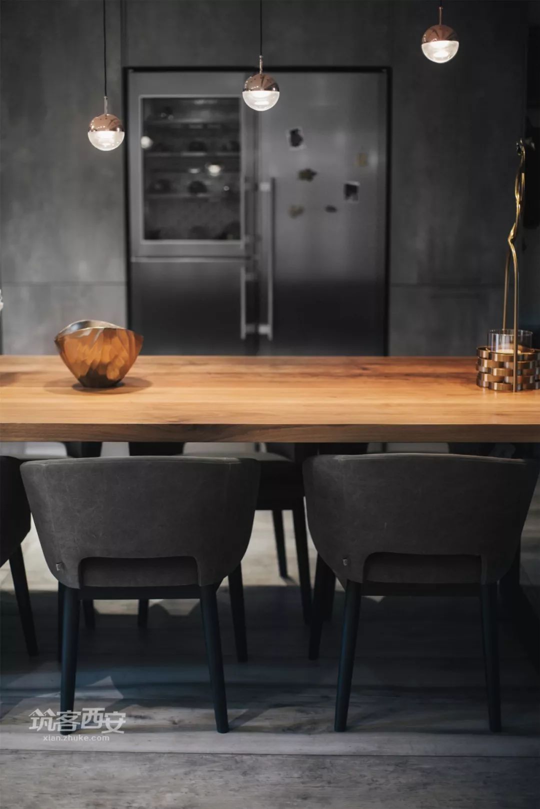 灰色++ 粉色,魏一琳设计师打造绅士空间-58