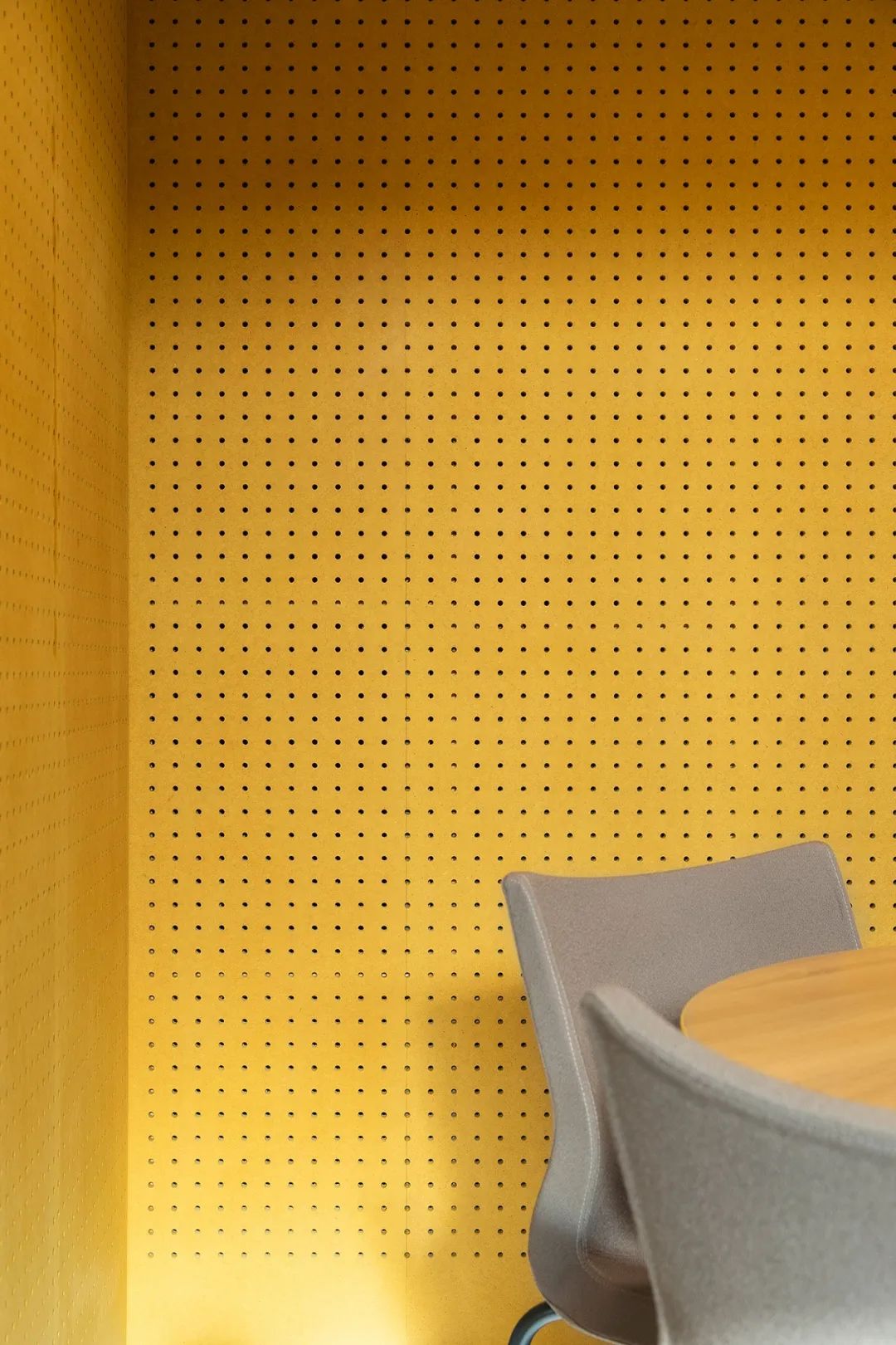 废弃仓库变身高颜值办公室,模块化设计成最大亮点-82