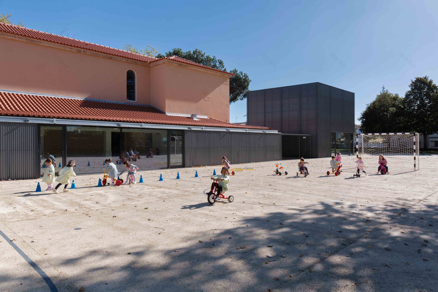 Correios 学校丨葡萄牙波尔图丨CREA Architects-4