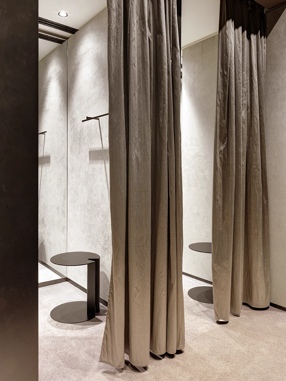 舞动之腿 · 米兰 OROBLU’新概念店-18