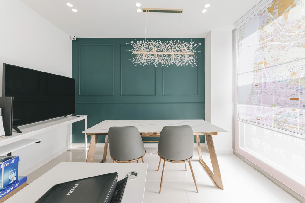 首尔地铁商圈 8 坪公认证中介公司咖啡馆氛围设计-3