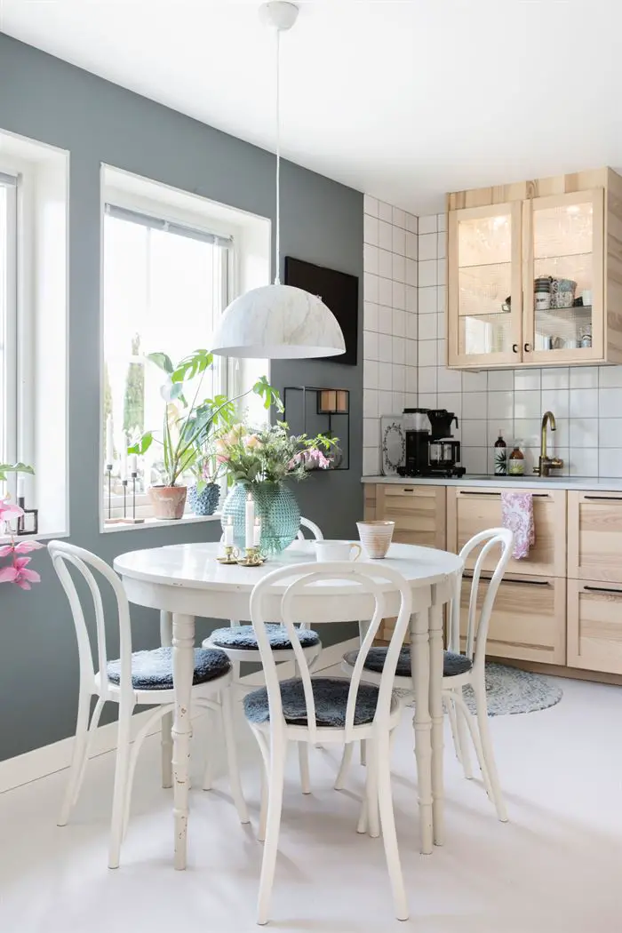 瑞典 80 年代老屋焕然一新，打造温馨 pastel 之家-8