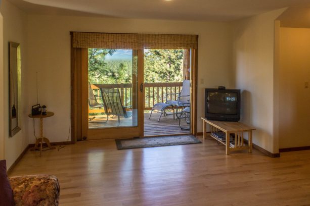 5个带居住空间的RV车库设计案例-23