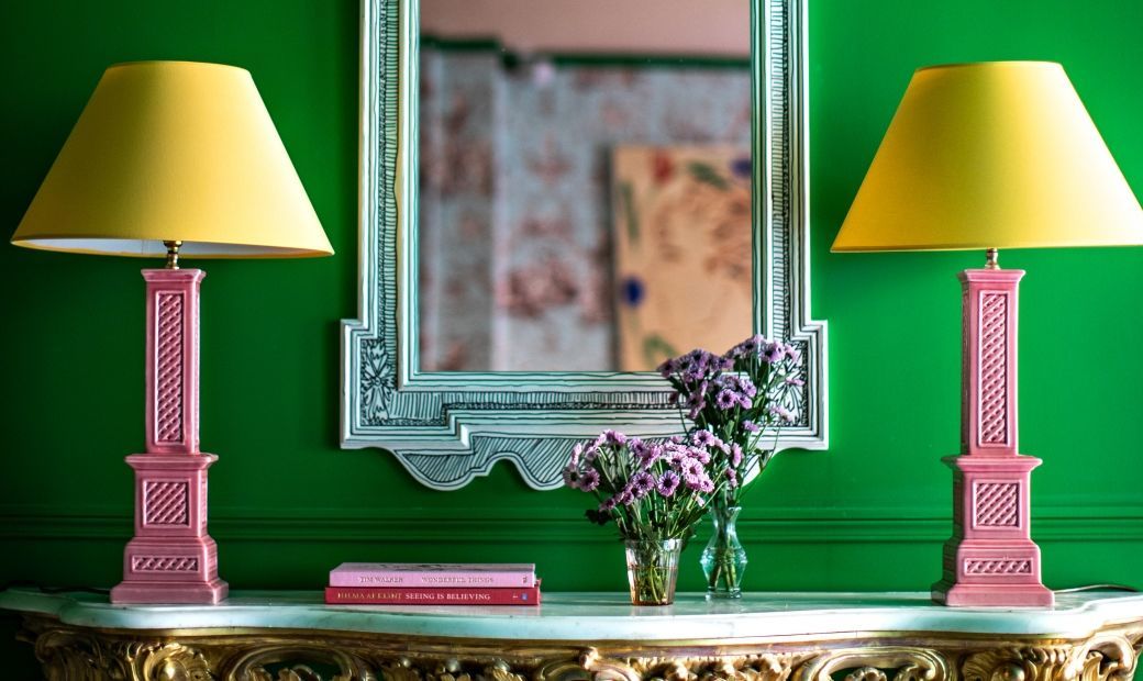 藝術家Luke Edward Hall以豐富色彩為巴黎Les Deux Gares酒店帶來新面貌 - WEHOUSE-0