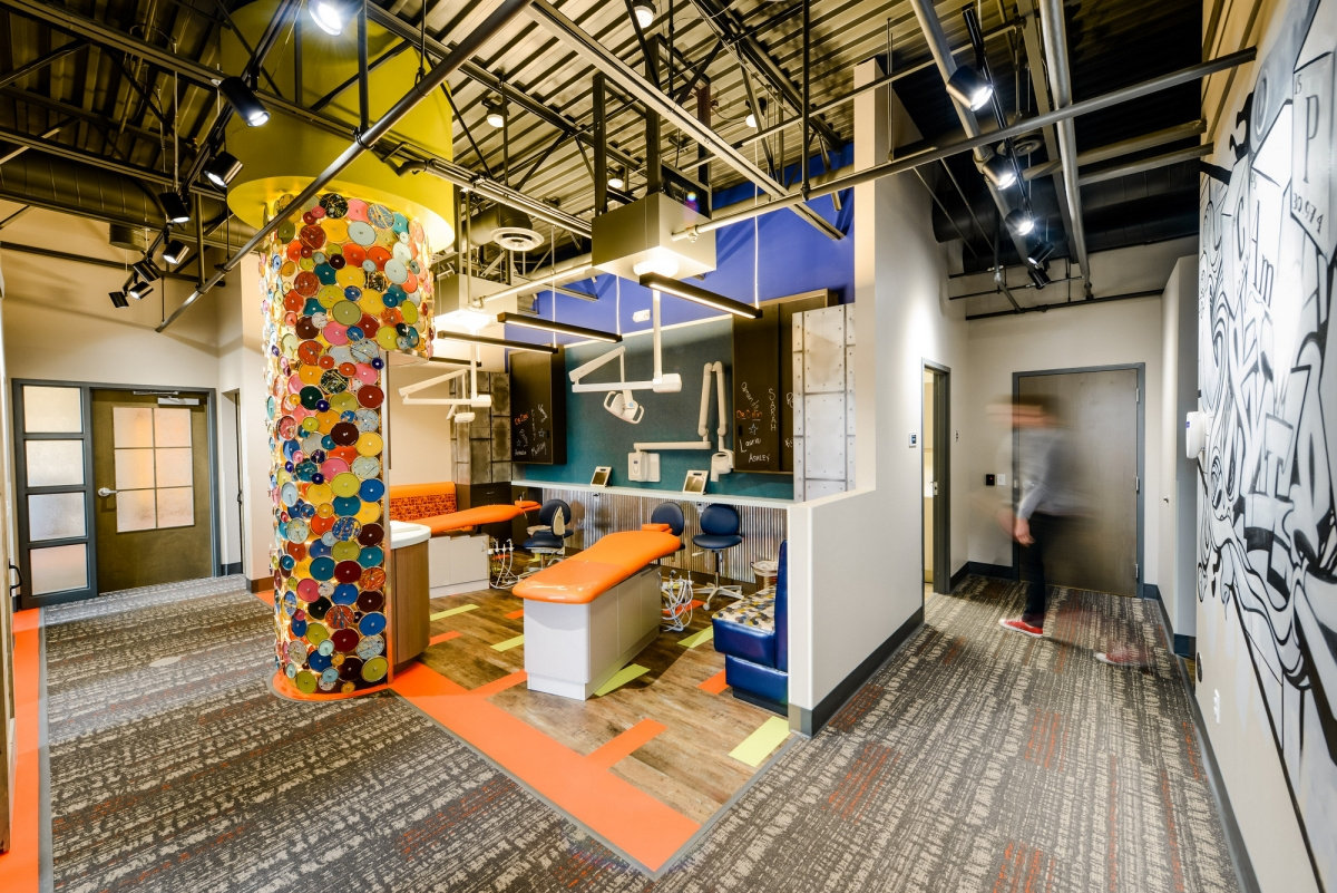 Camp Smile 儿童口腔医院设计-10