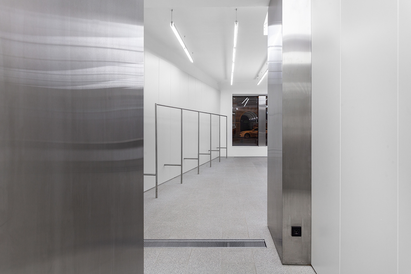 SHU store 服装店丨俄罗斯丨adept.works-32