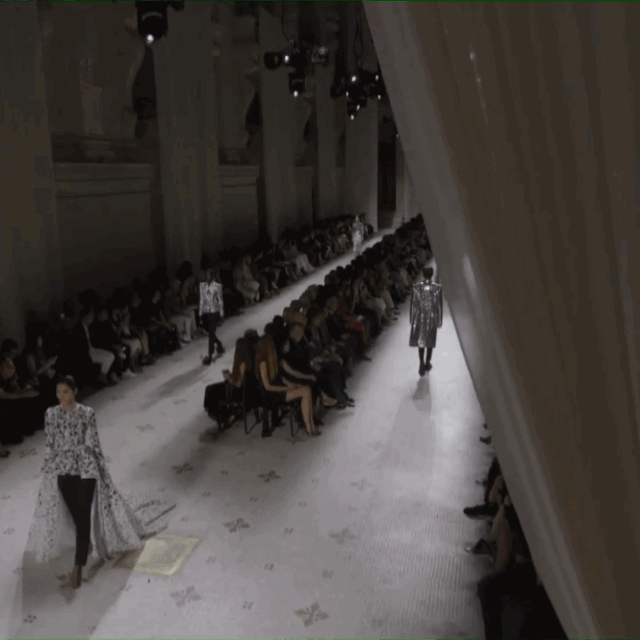 激进贵族的硬核高订 | Givenchy 2019 秋冬高级定制系列-3