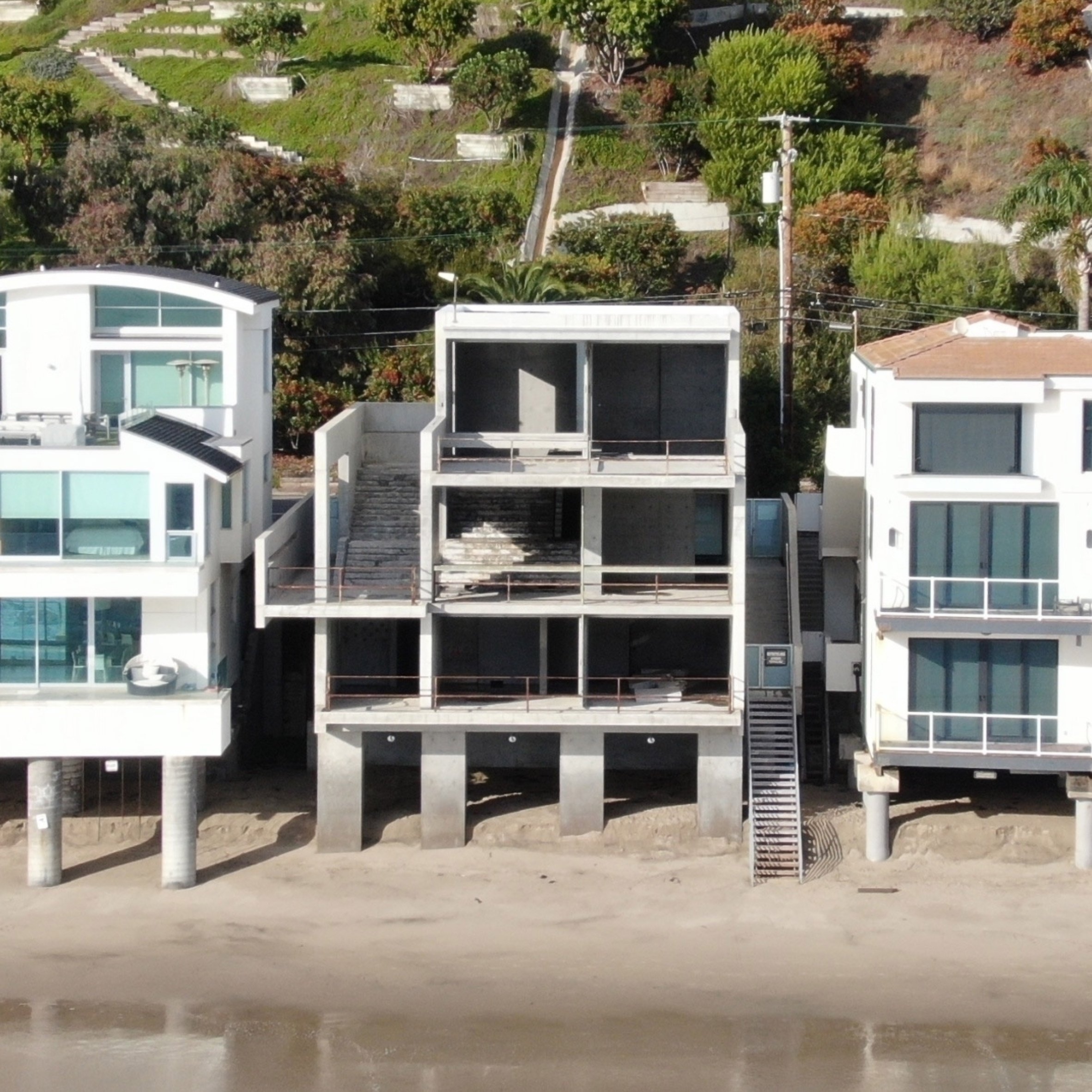 Ye strips Tadao Ando beach house in Malibu back to its structure-3