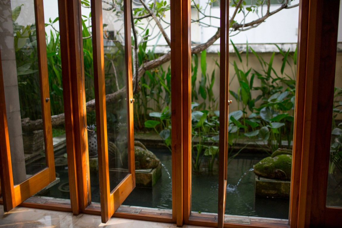 马来西亚柚木石头巴厘岛风格别墅-11