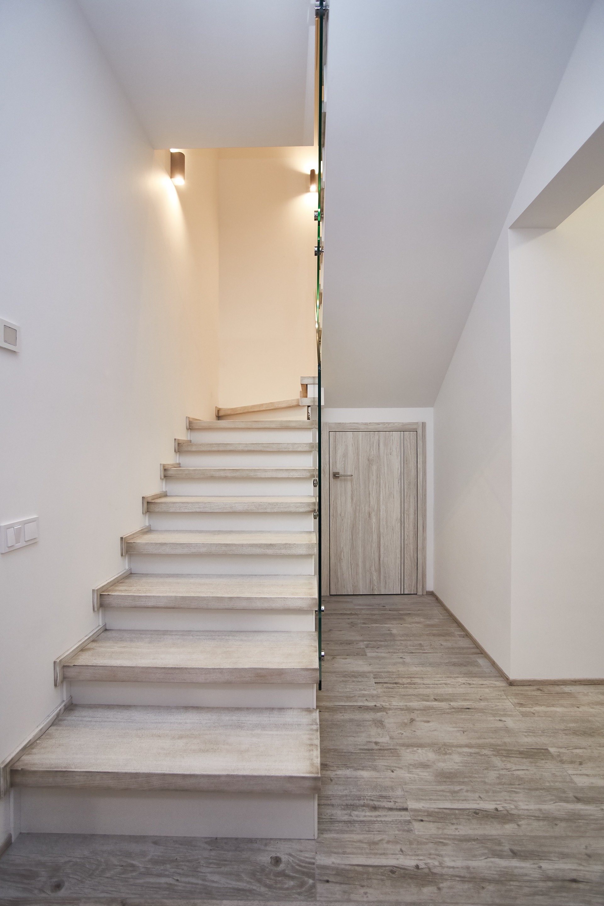 PRIVATE HOUSE: 100 sq.m (Real)-12