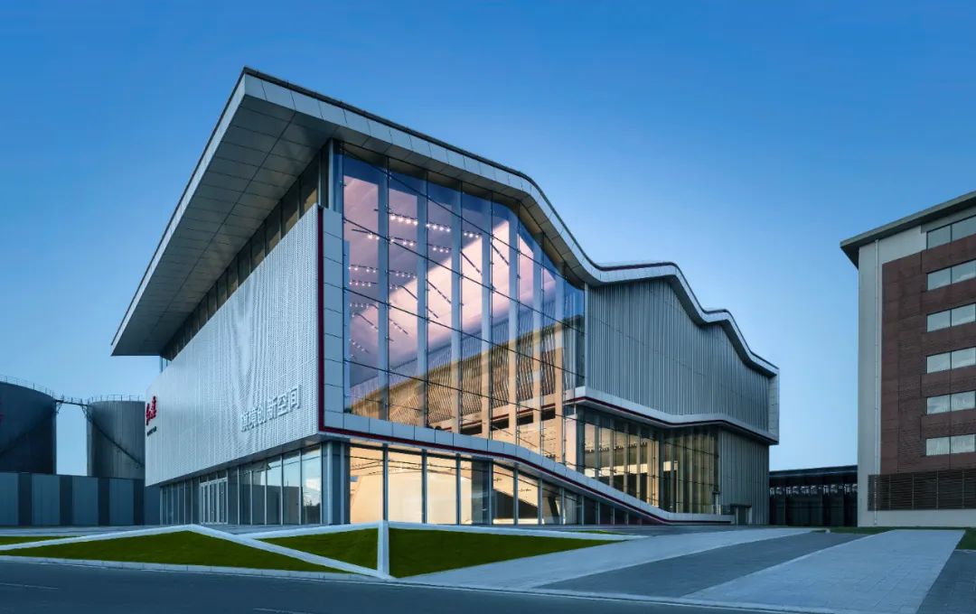 飞扬流线：旗境创新展示空间 / 华工设计院-0