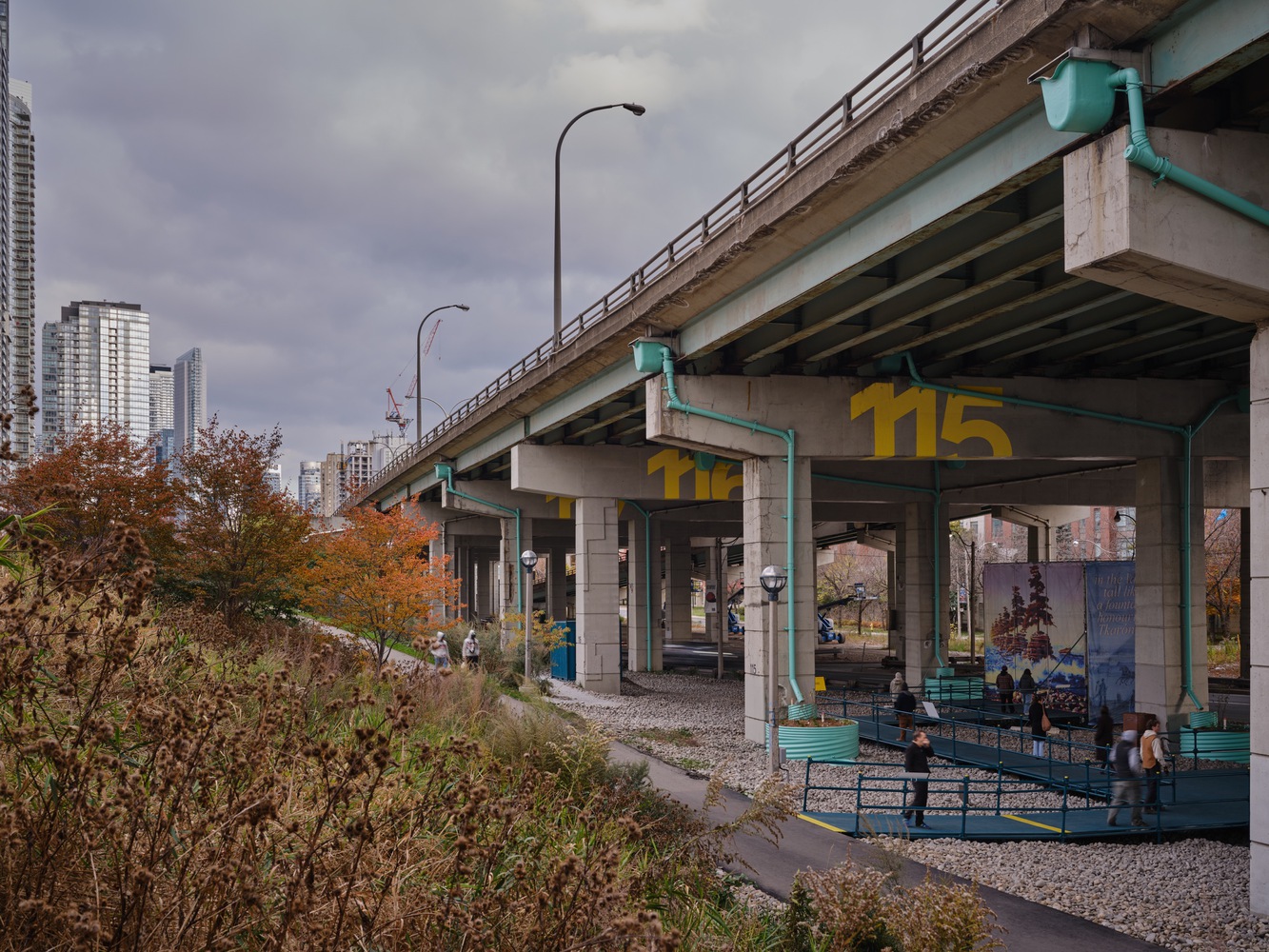 加拿大 Bentway Staging Grounds 公共空间丨Tei Carpenter,Reza Nik-11