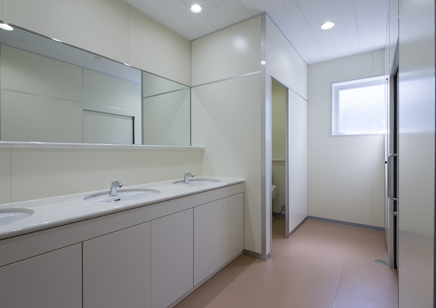 九州工业大学未来型インタラクティブ教育棟  環・設計工房丨日本福冈丨鮎川透,杉本泰志,安武昌子-15