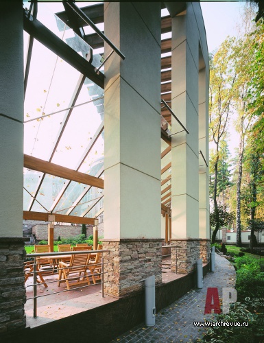 带拱形 facade 和露台的房子室内设计丨Величкин Дмитрий,Голованов Николай-20