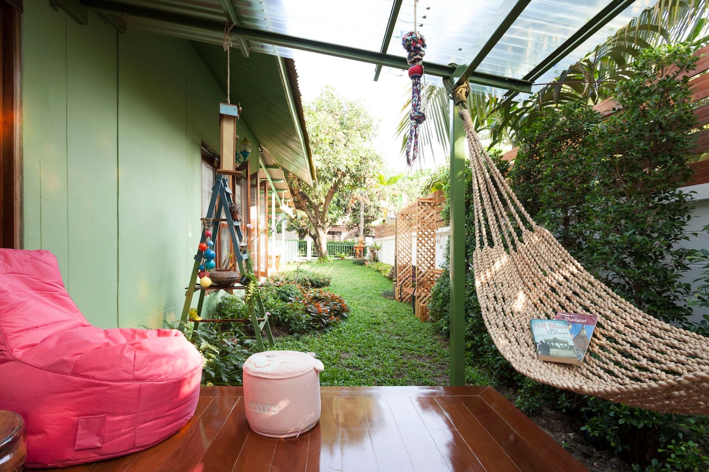 窄长地块带前廊舒适住宅设计-12