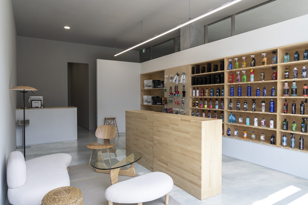 简约风格 15 坪汽车用品店装修-4