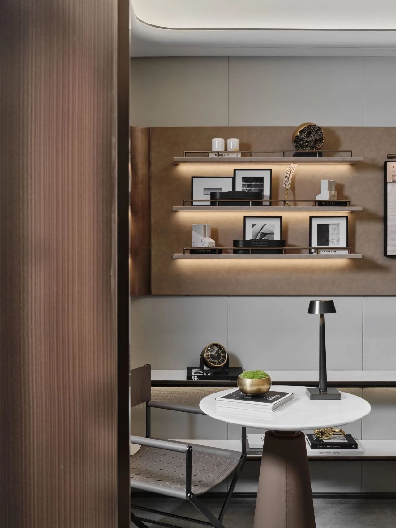 深圳宝安珺悦名都售楼中心,样板间,架空层丨中国深圳丨段志,梁世荣,游洁,黄昭程,卢渝-44