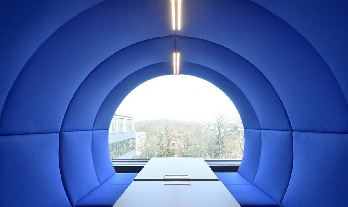 比利时布鲁塞尔 Agoria 科技休闲办公空间-10