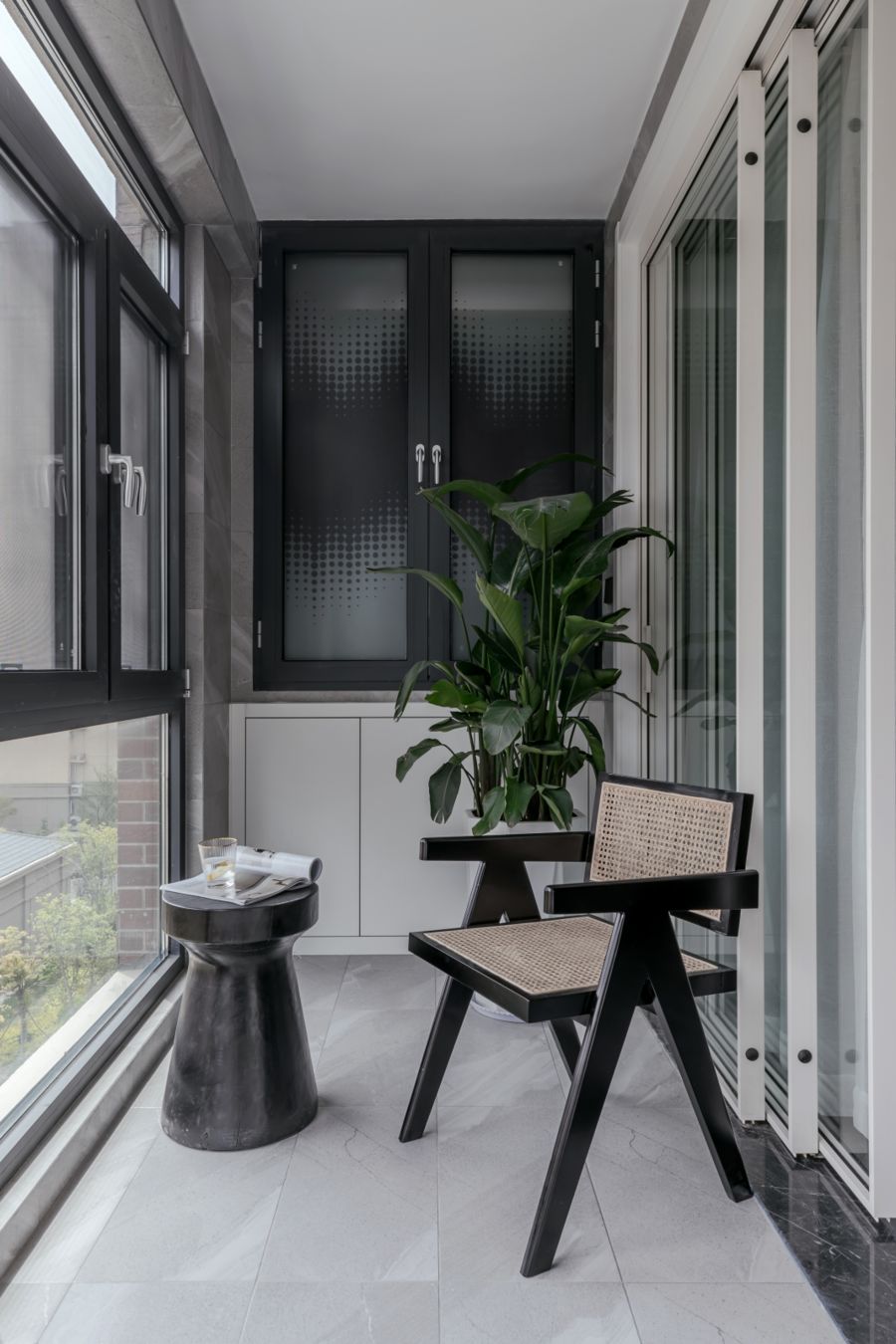 淮安绿地中央公馆现代私宅 | 自然纯粹的空间艺术-45