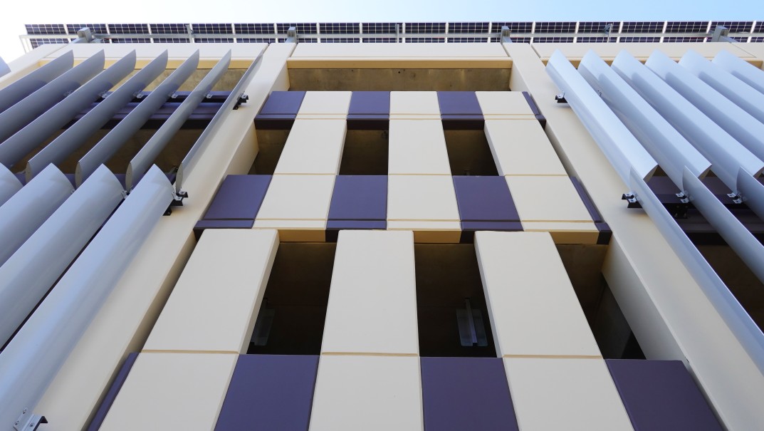 飞塔一号停车楼

注：Fortinet一般指网络安全公司飞塔，若该名称有特殊所指，请根据实际情况调整 丨Heller Manus Architects-15