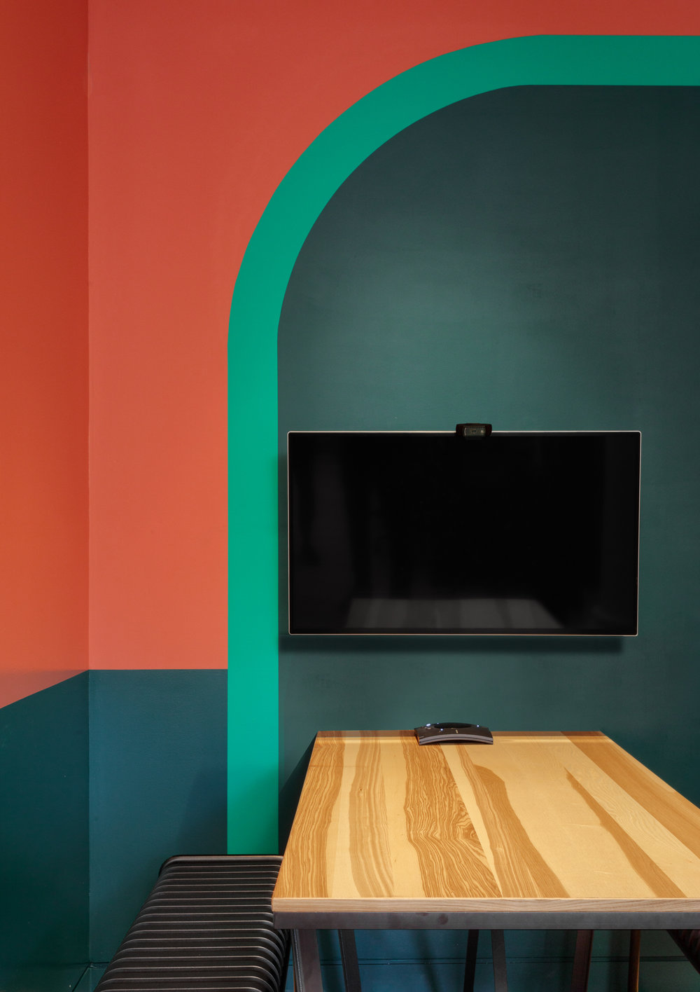 纽约沐浴在色彩中的联合办公空间  FLOAT Studio-4