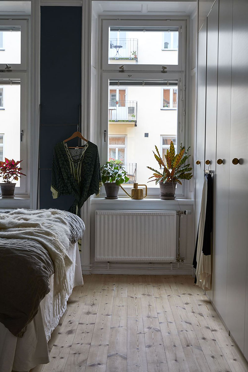 斯德哥尔摩黑白公寓，绿植细节打造舒适空间-18