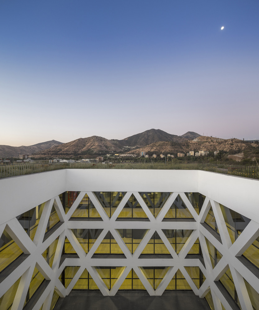 School of Economics and Business Diego Portales University  Rafael Hevia + Rodrigo Duque Motta + Gabriela Manzi-67