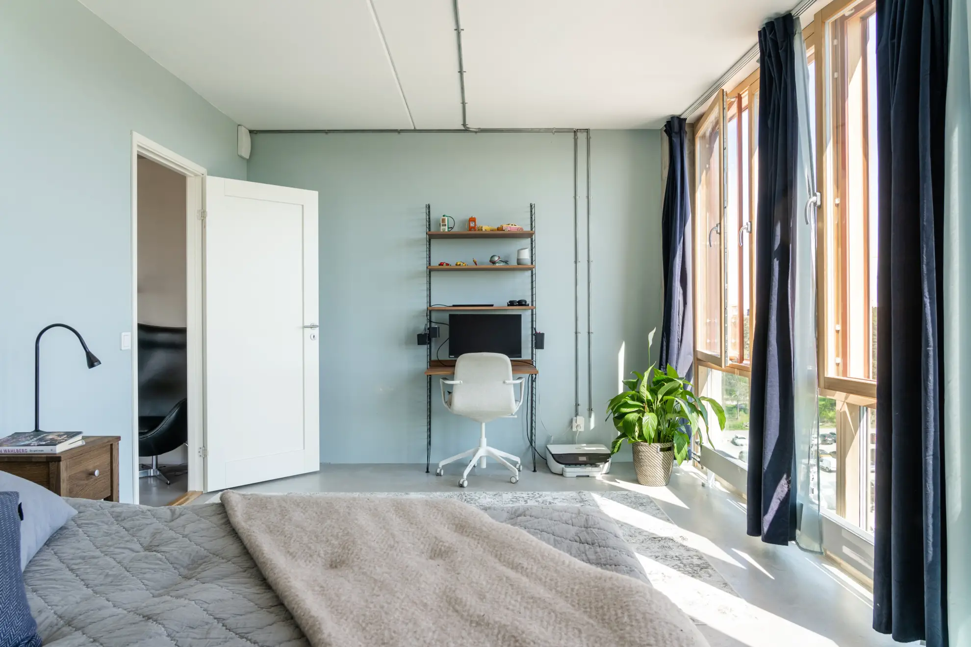 瑞典斯德哥尔摩现代都市景观复式公寓设计-17