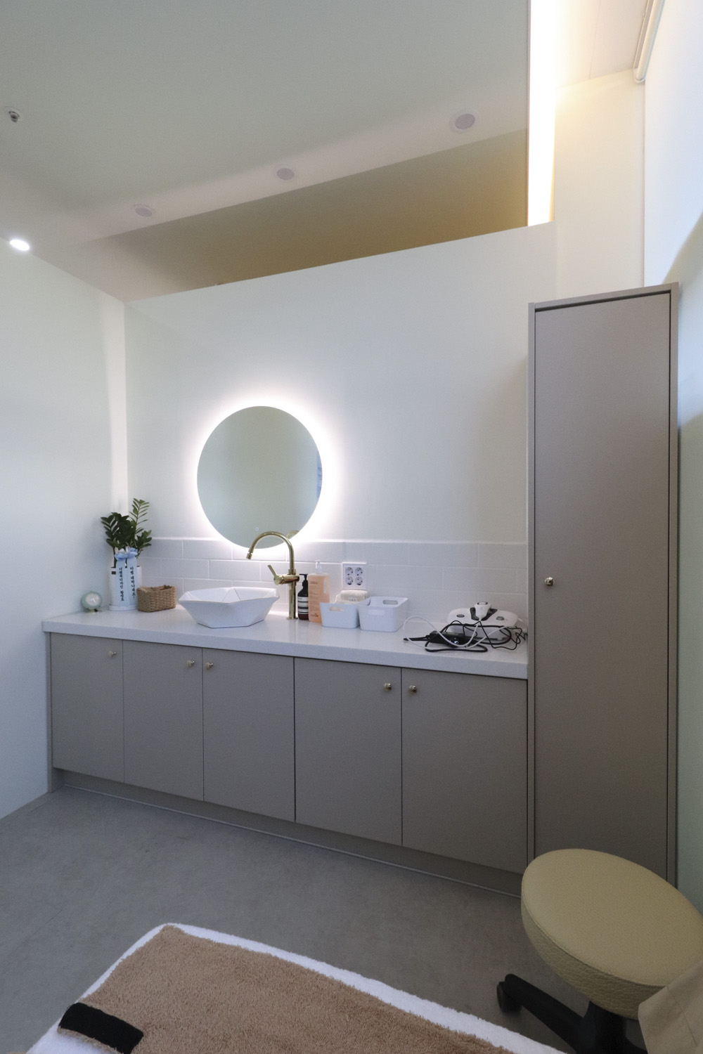 15 坪釜山美妆店-13