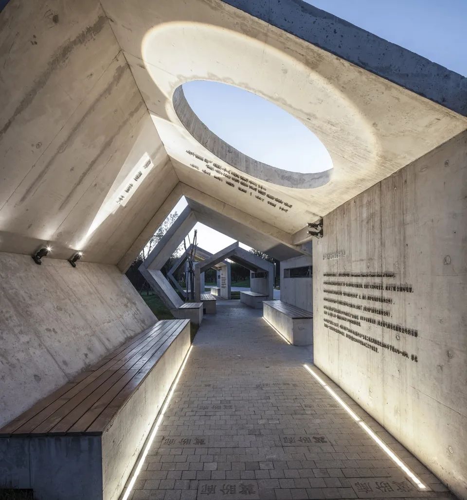 空间中的排版:一波“文字+景观”案例-88