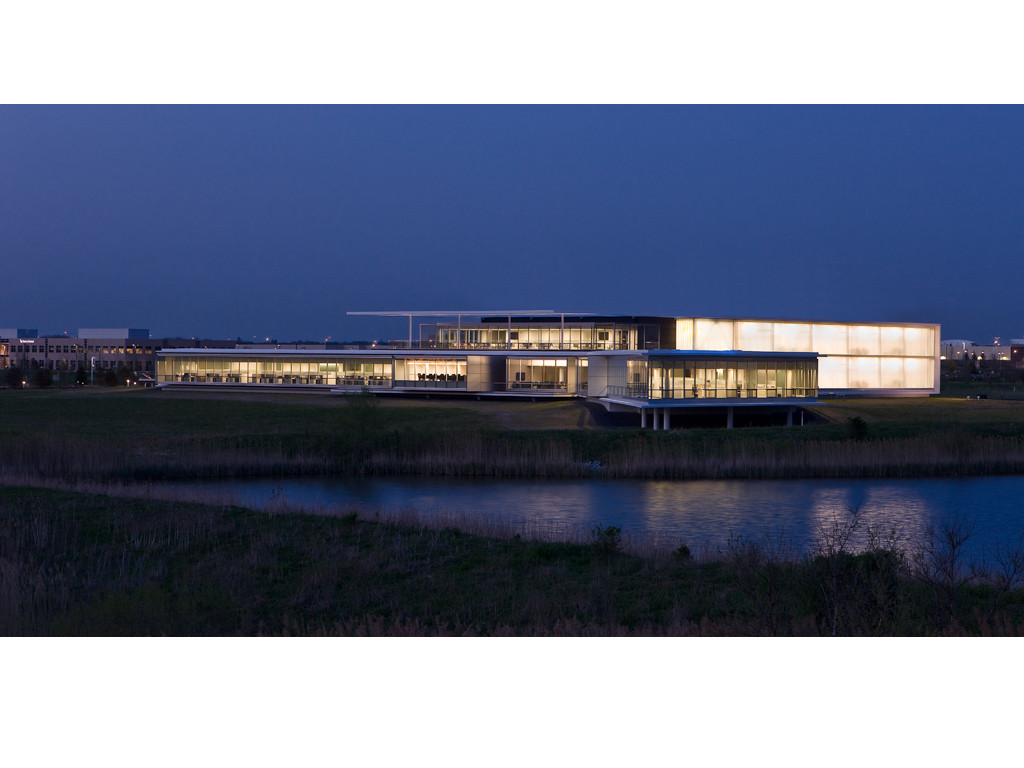 Serta 国际中心-10