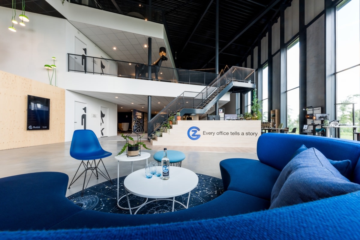 荷兰 Westzaan 的 GZ OfficeXperience 陈列室——现代办公空间的绿色演绎-10