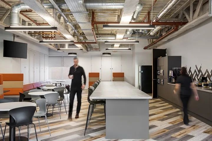 瑞士旅游集团 Kuoni 伦敦新办公室,极简设计打造优雅惬意工作氛围-18