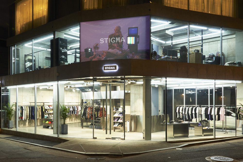 30 坪时尚复合式服装店 | 极简工业风打造潮流空间-2