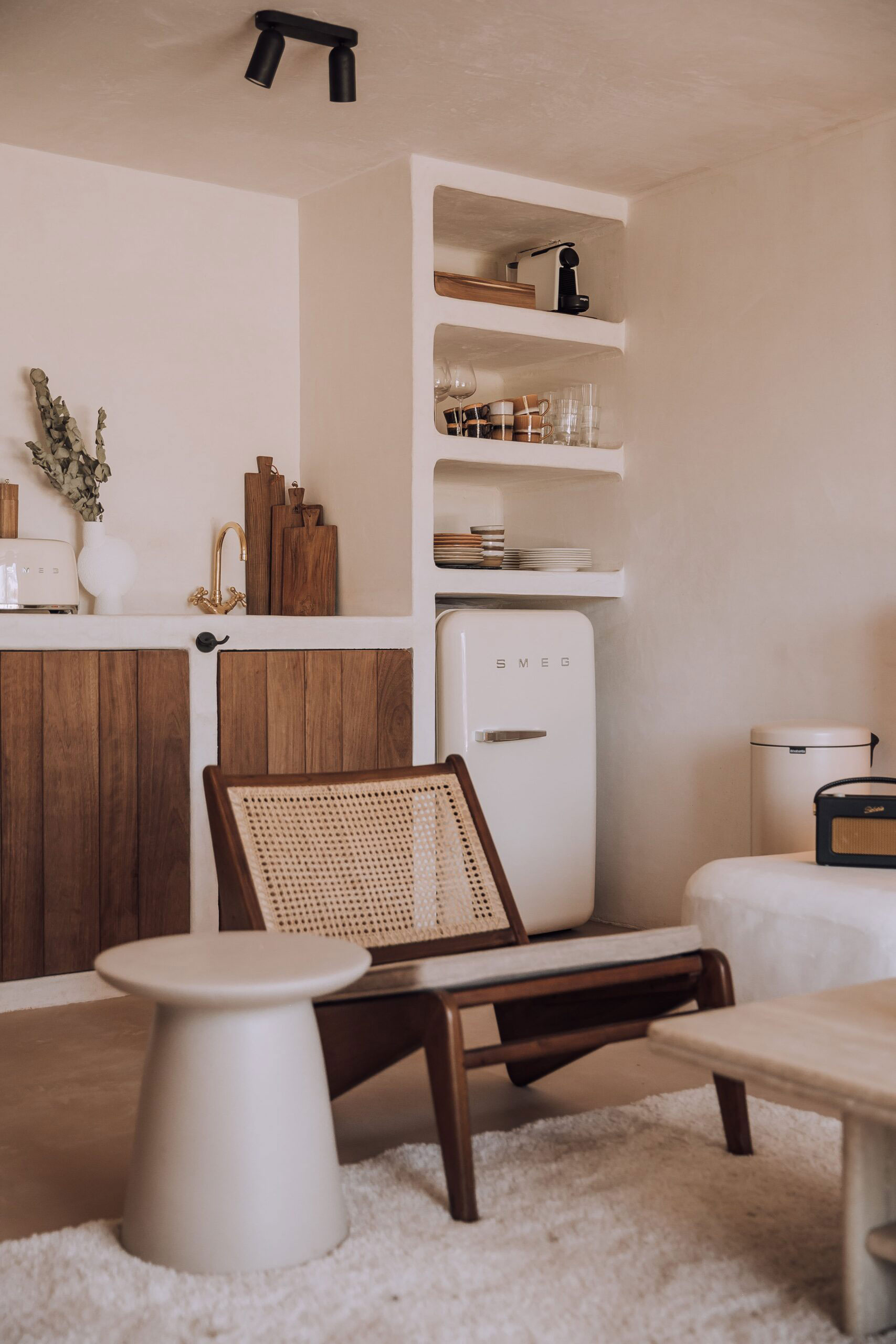 荷兰家庭西班牙度假别墅 | 传统地中海风格的魅力-10