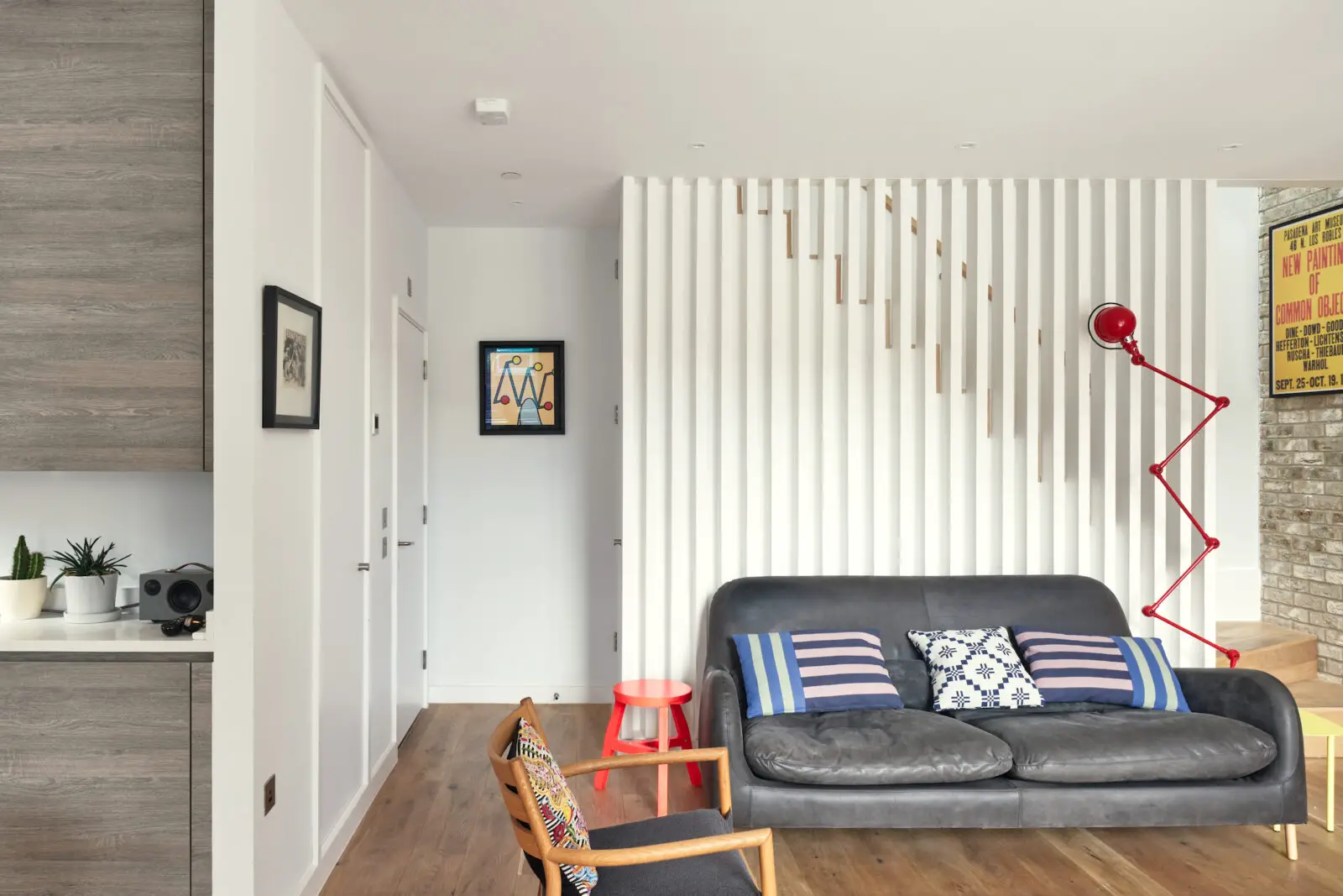 伦敦泰晤士河畔的现代维多利亚式联排别墅-4