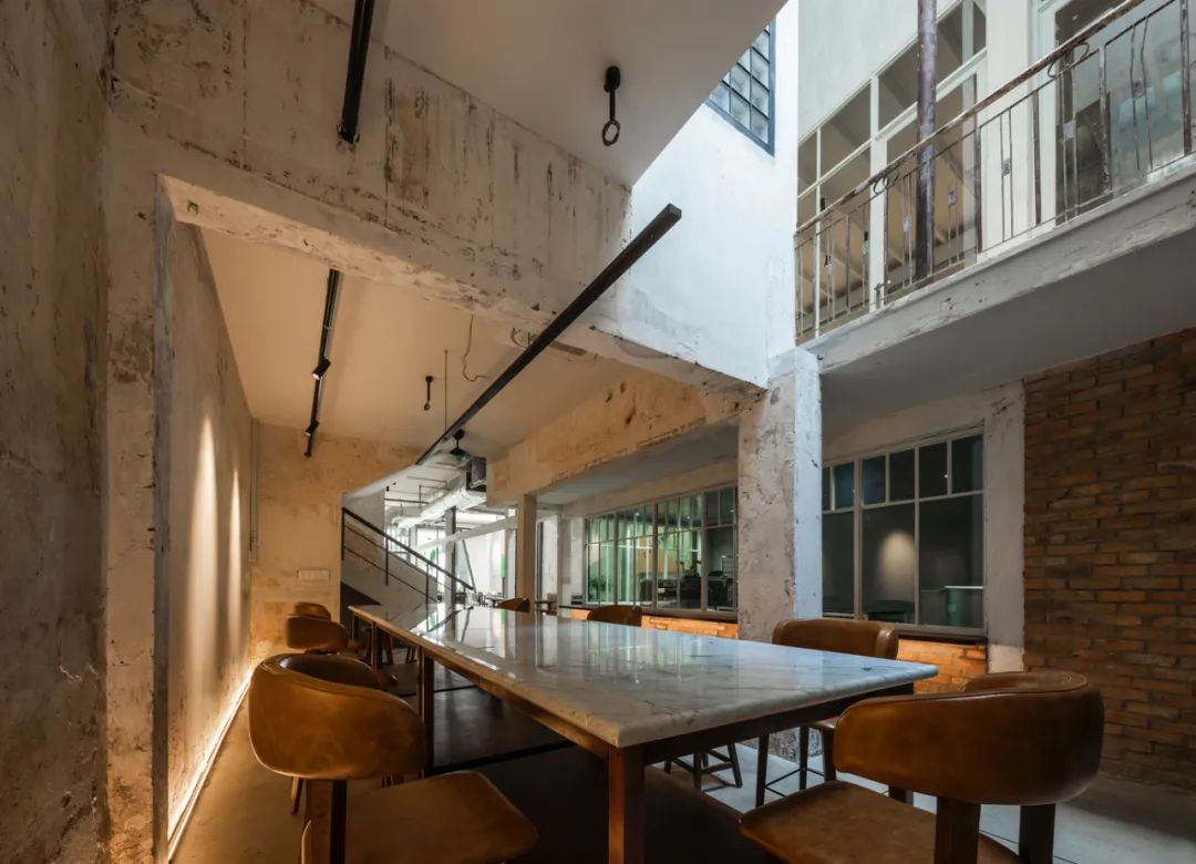 越南西贡可持续建筑咖啡店丨T3 Architects-16