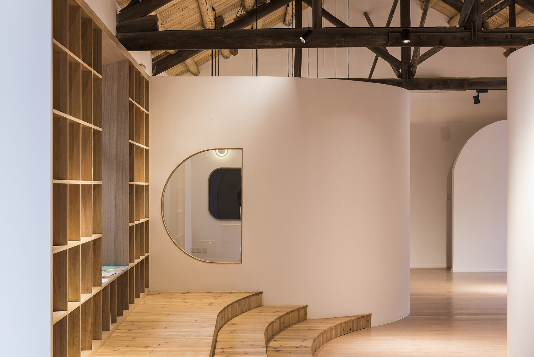 “小城故事”：两座旧厂房的新生，贵州 / 未来以北工作室-101