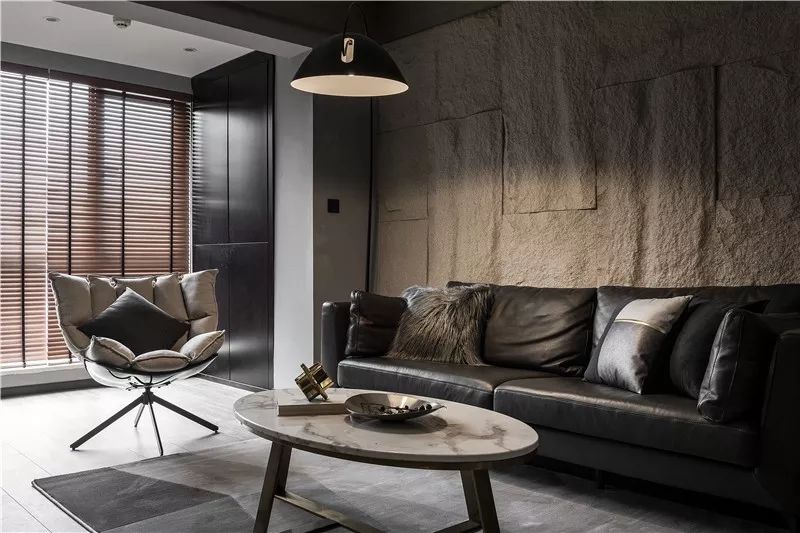 现代风格打造宽敞通透的 84㎡三室两厅-12