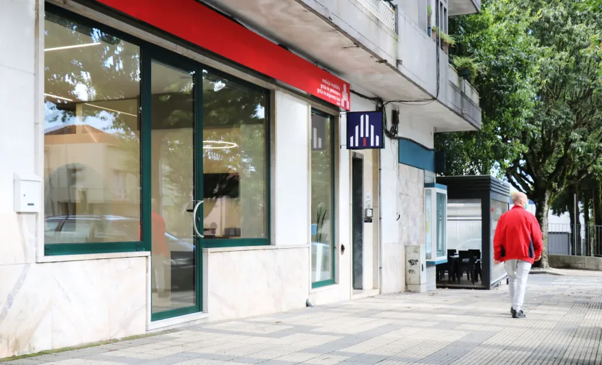 房地产机构办公室翻新丨葡萄牙丨LIMIT studio-16