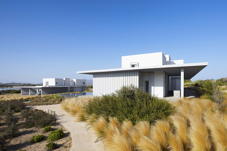 帕洛斯岛自然保护区的度假住宅改造-26