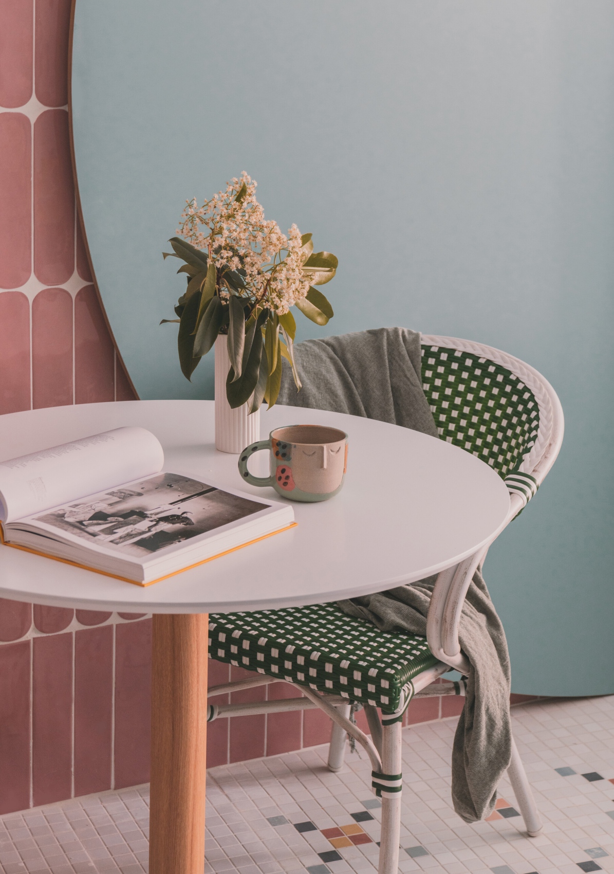 马德里50平米彩色独特公寓丨西班牙马德里丨OOIIO Architecture-13