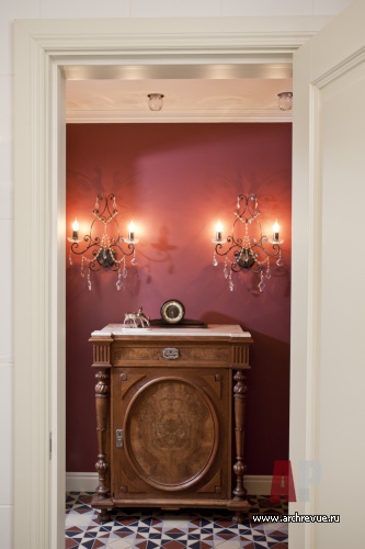 三室传统带彩绘玻璃与向日葵元素公寓丨Яровикова Анна,Мясникова Юлия-8