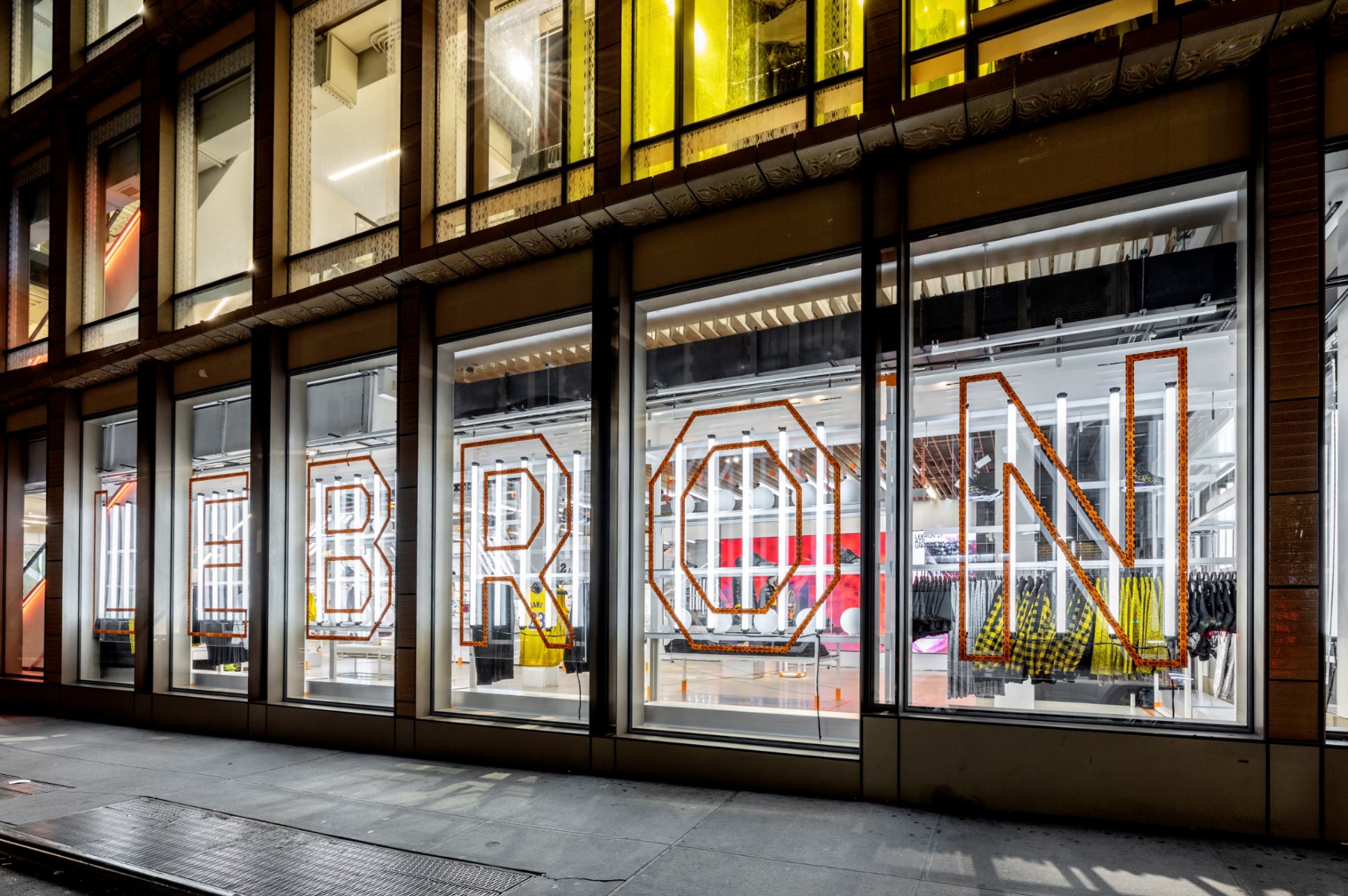 耐克勒布朗 17 纽约苏荷区丨美国纽约丨Nike 零售体验设计团队-7