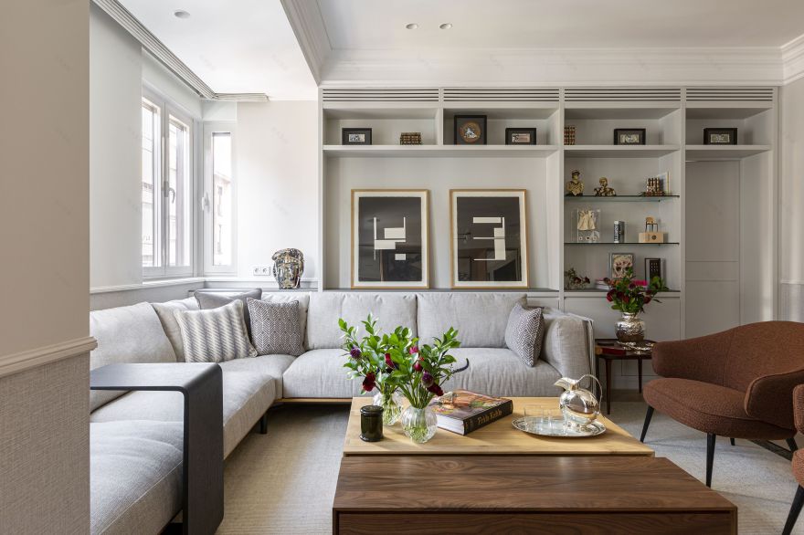 马德里 Salamanca 区 140 平米优雅公寓,中性色调与木质元素的完美融合-6